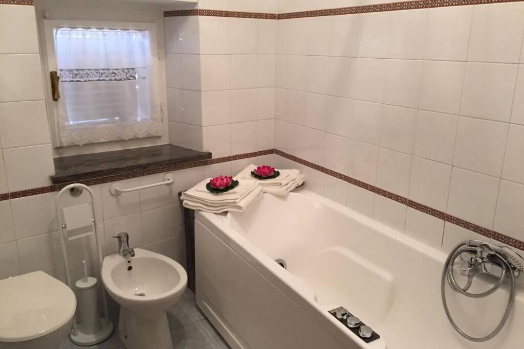 Francesco House Family Apartment อัสซิซี ภายนอก รูปภาพ